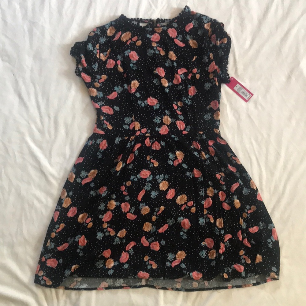 Floral dress with cut out back and zip up!